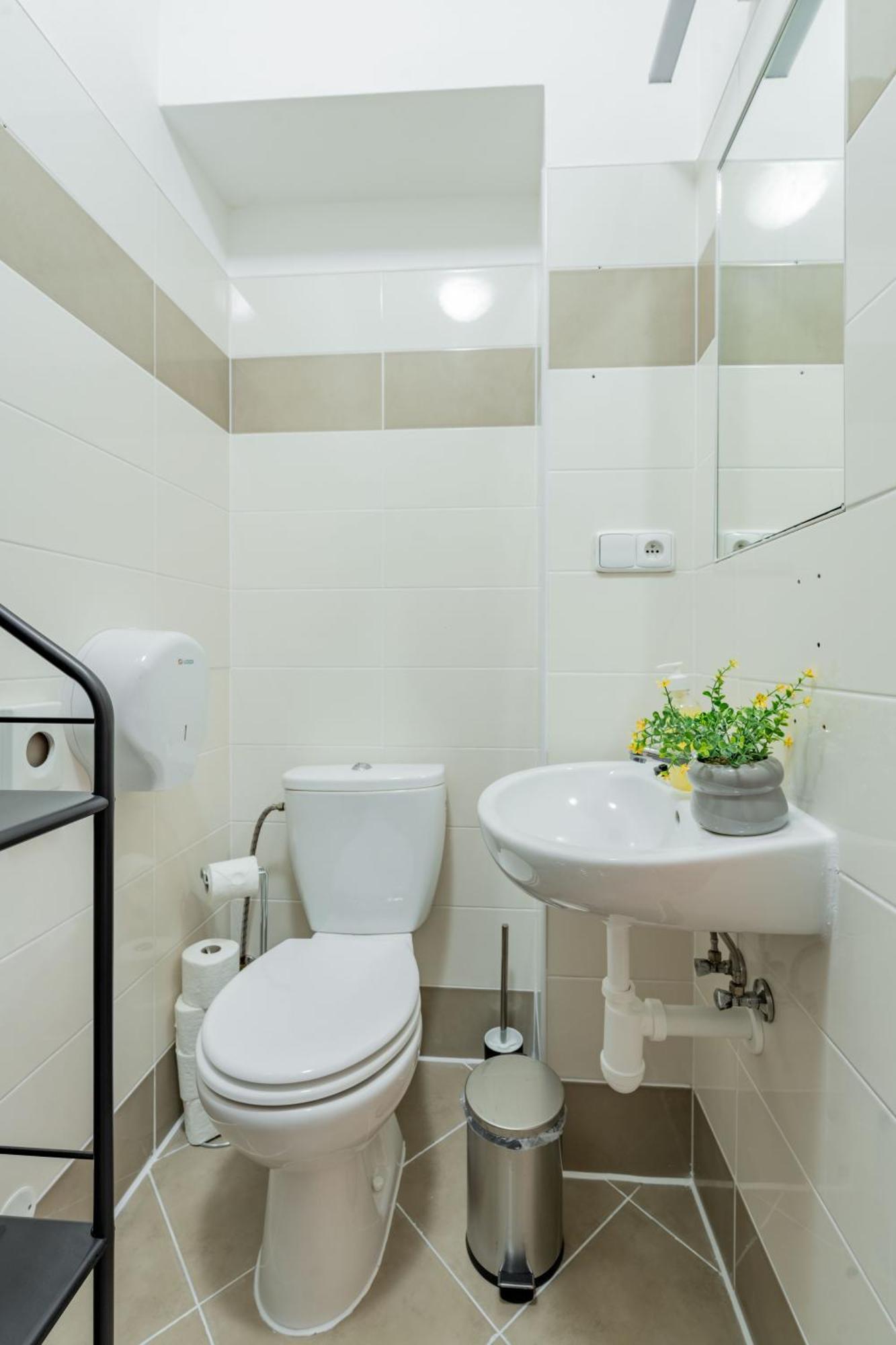 Stellar Female Hostel Prague Luaran gambar